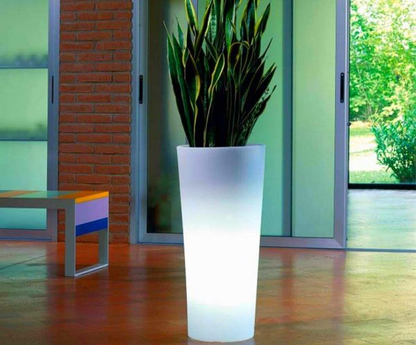 lighted flower pots